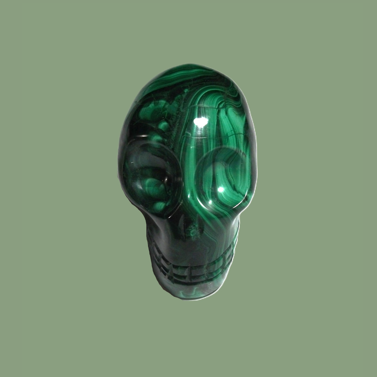 Crâne en malachite naturelle