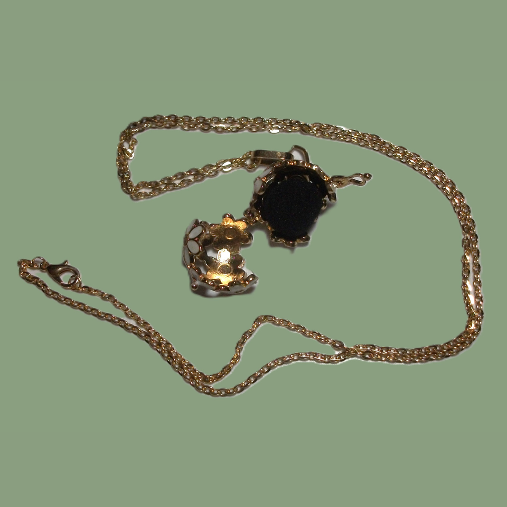 Pendentif diffuseur d'huiles essentielles Fleurs et strass