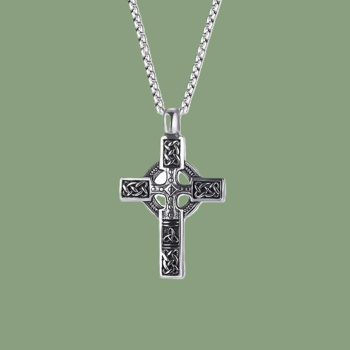 Collier Pendentif Croix Celtique