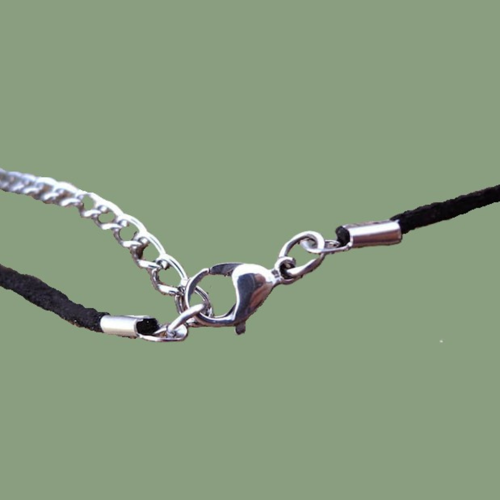 Collier cordon noir en simili cuir