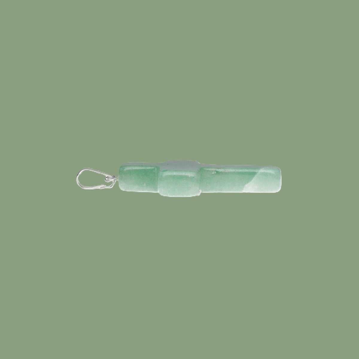 Pendentif croix en quartz vert