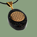 Pendentif Orgonite en Tourmaline Noire & Fleur de Vie